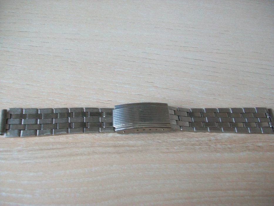 Браслет на наручные часы.