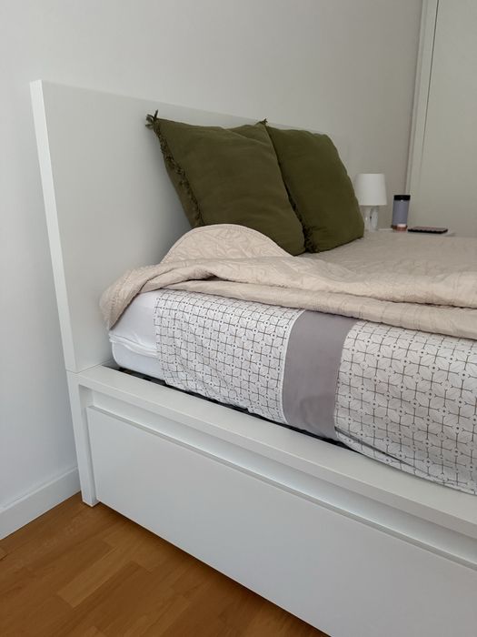Cama com duas gavetas Ikea