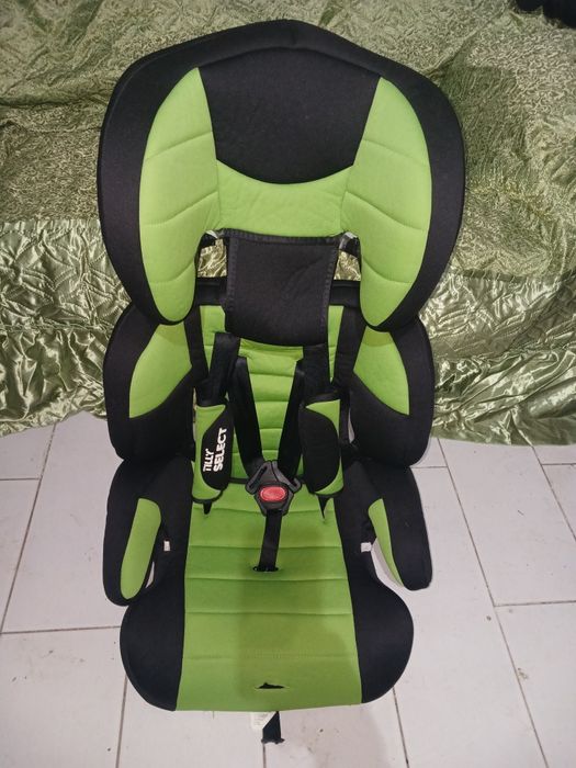 Детское  автокресло в автомобиль сиденье для ребенка