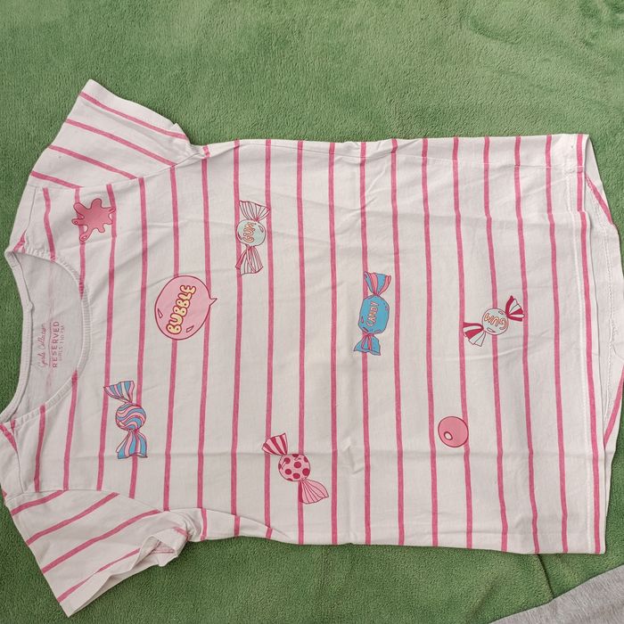 T-shirt r. 134/140