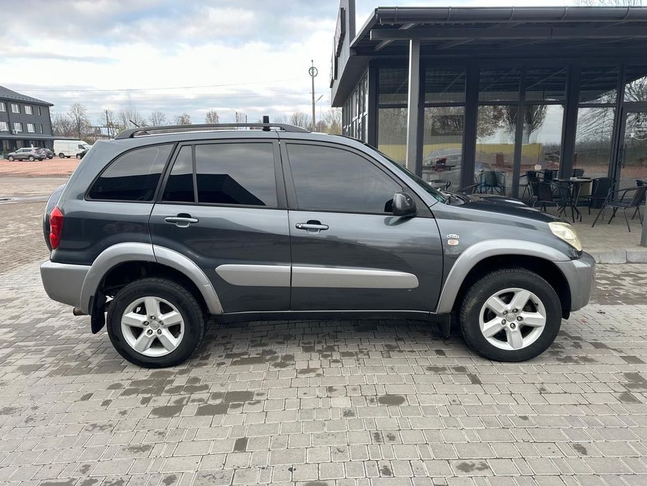TOYOTA RAV4 2005 2.0 TDI