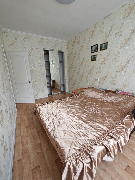 Продаж 2 к квартири, Харків, метро Захисників України