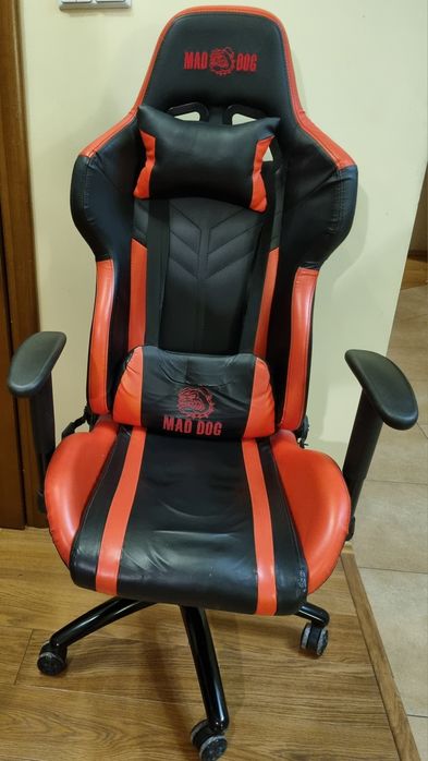 Fotel gamingowy MAD DOG czarno-czerwony