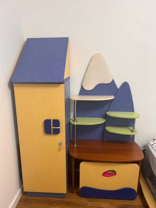 Продаж, комплект дитячі меблі "Місячна казка"