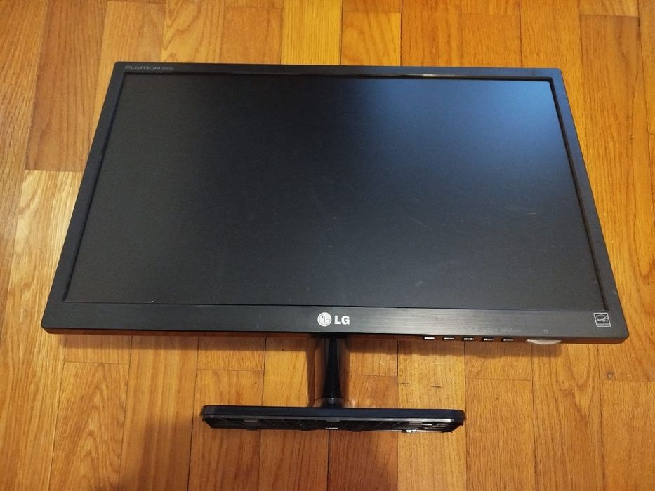 Monitor LG de 22 polegadas
