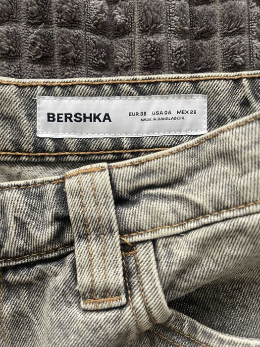 Джинсовые серые шорты Bershka вареный деним оверсайз
