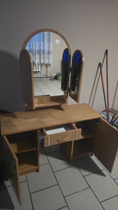 Toaletka stan bardzo dobry