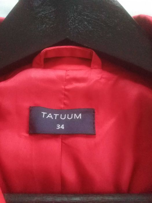 Płaszcz Tatuum czerwony r. 34