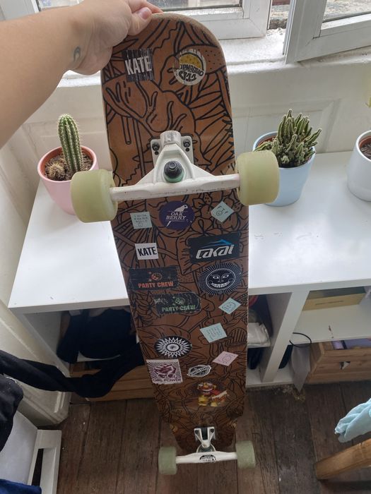 Skate longboard muito bom