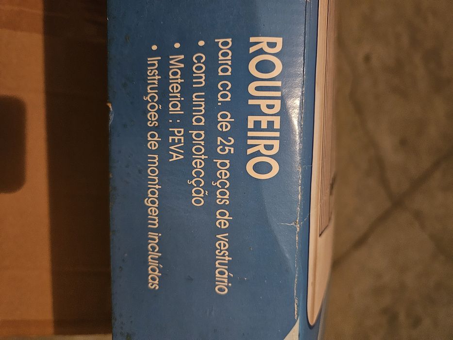 Roupeiro em tecido