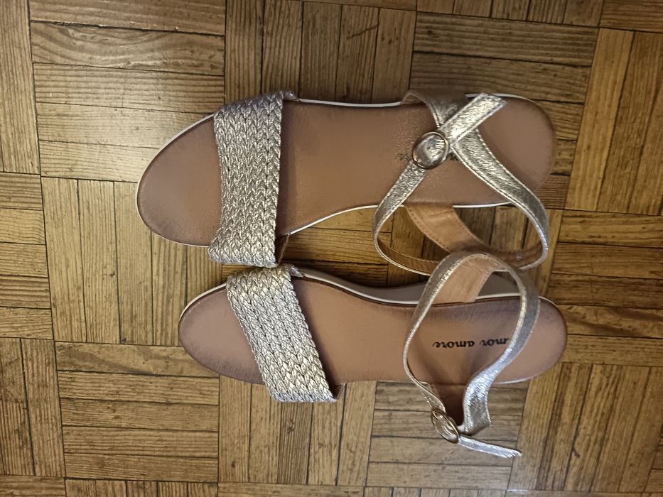 Sandálias compensadas 38 várias