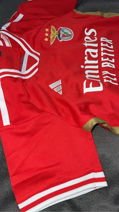 Equipamento Benfica Principal
