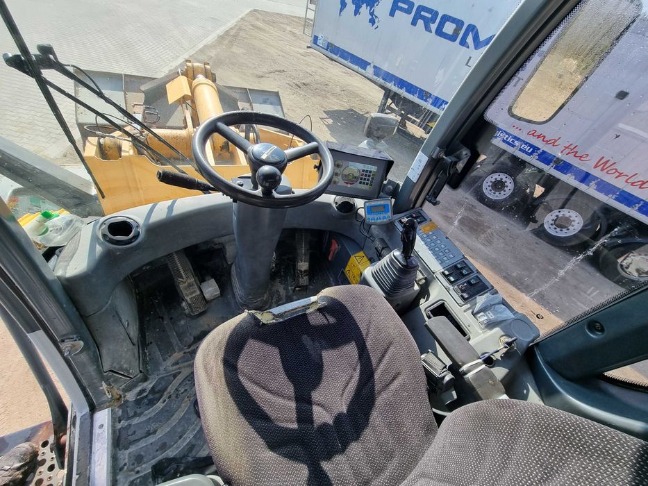 Ładowarka Liebherr  542, WAGA 17 ton  , bez DPF