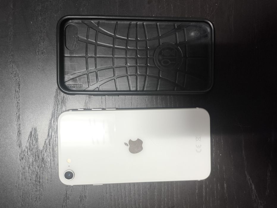 iPhone SE 2020 2ª geração 128GB