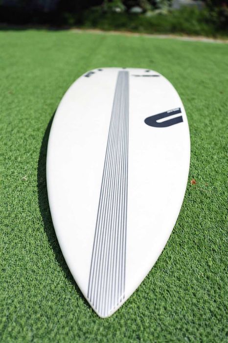 Prancha de Epoxy Dylan 6'0 - Modelo Mexican + Fins FCS II KA.