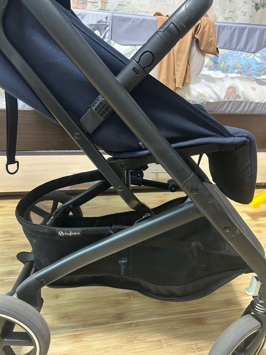 Прогулянкова коляска Cybex Beezy