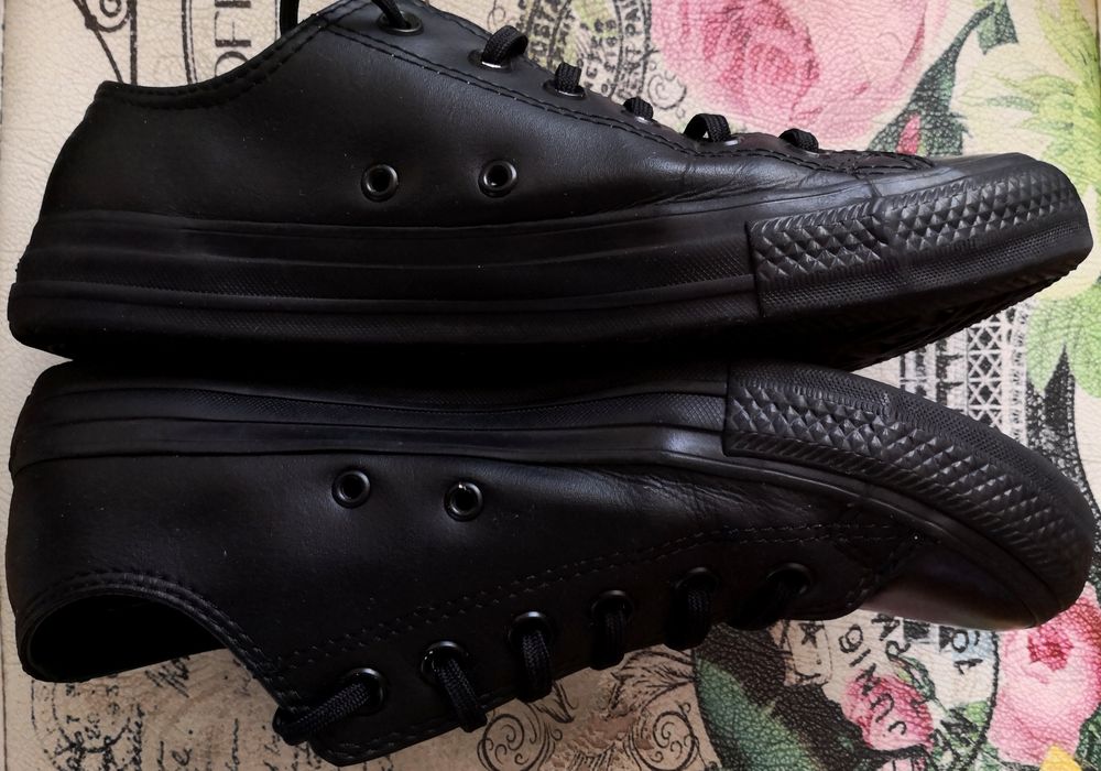 Converse Black Leather