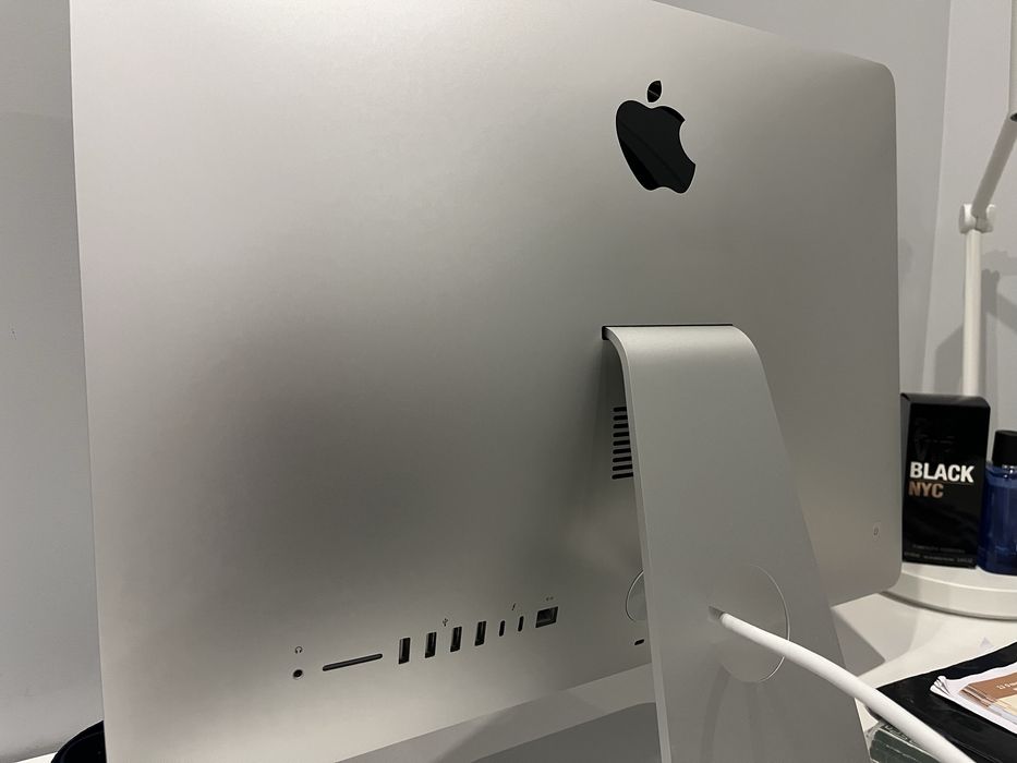 iMac 2,3 GHz Intel Core i5  21.5”