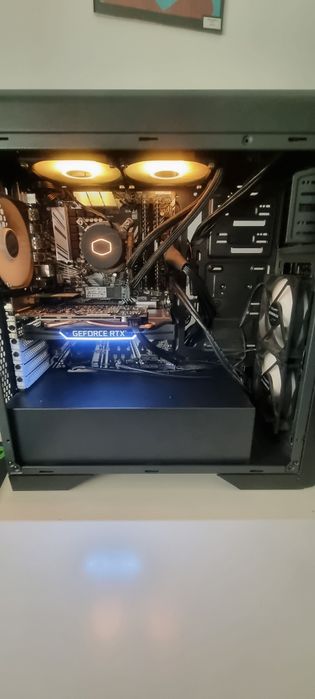 Pc gaming I7 9700K/RTX 2060/watercooling /16GB DDR4 3200MHZ
