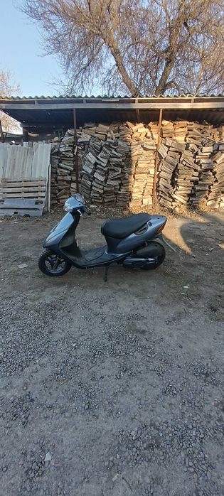 Продам мопед Сузукі летс 3