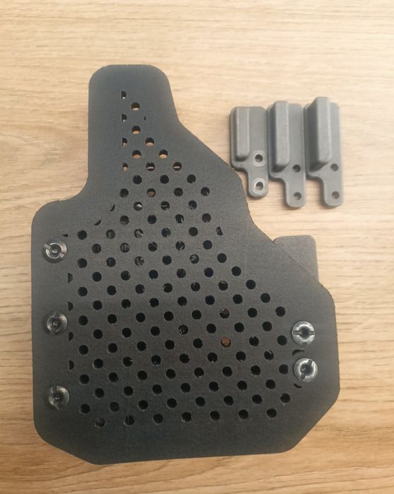 Kabura wewnętrzna IWB Hybryda Hellcat HS H11 OSP z latarką