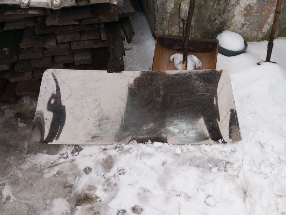 Продам задне скло