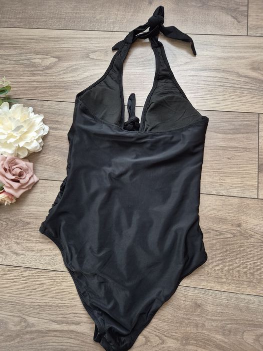 Czarny strój kąpielowy jednoczęściowy S