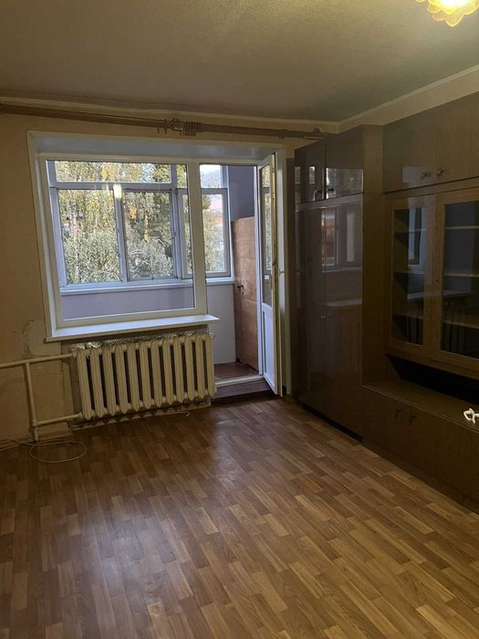 Однокімнатна квартира в цегляному будинку. Алмазний.