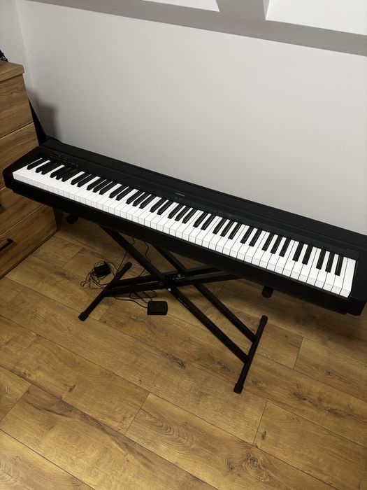 Pianino cyfrowe Yamaha p45 ( stojak i pokrowiec za darmo )