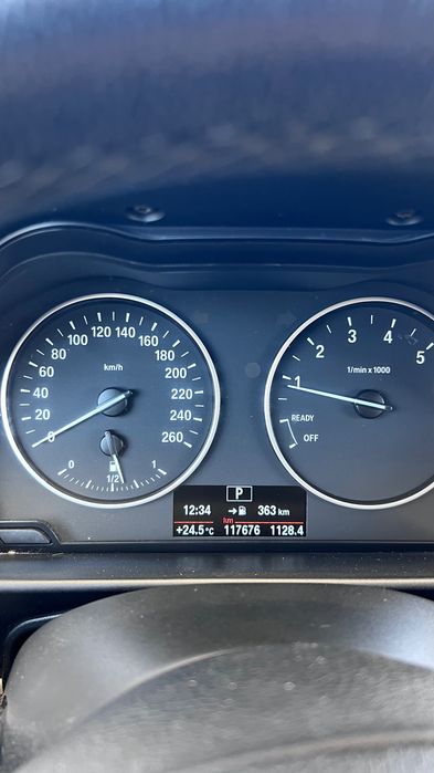 BMW 118i Auto 170cv Turbo de 2013 em muito bom estado geral.