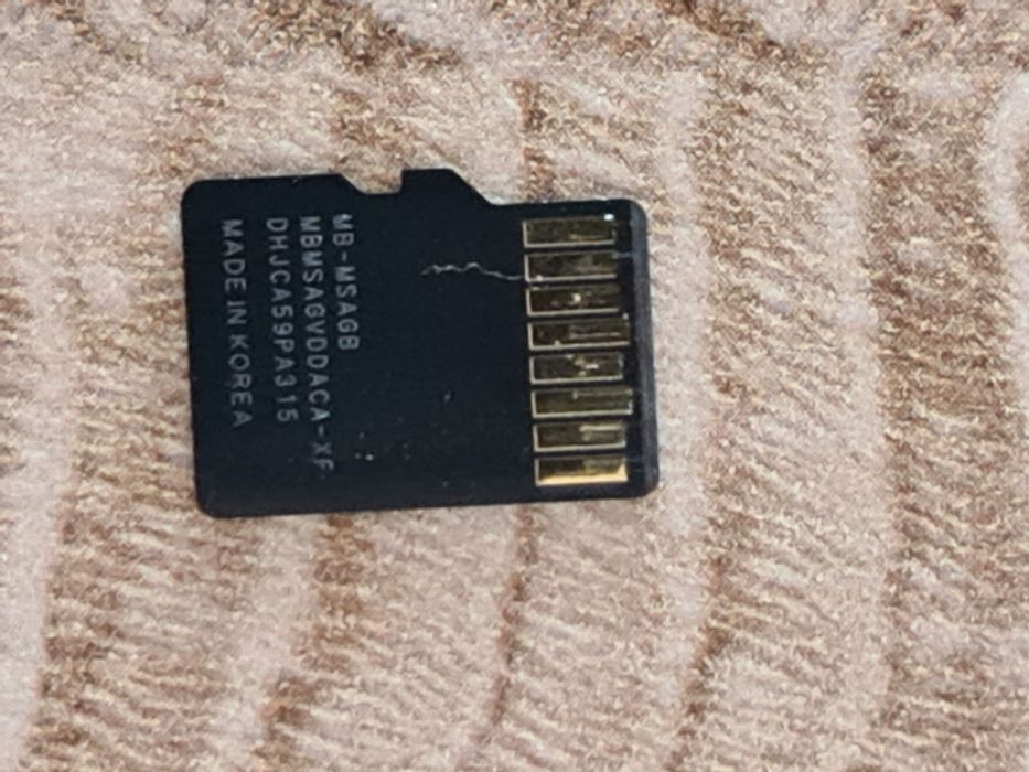 Karta pamięci microsd Samsung 16GB zmienny cid