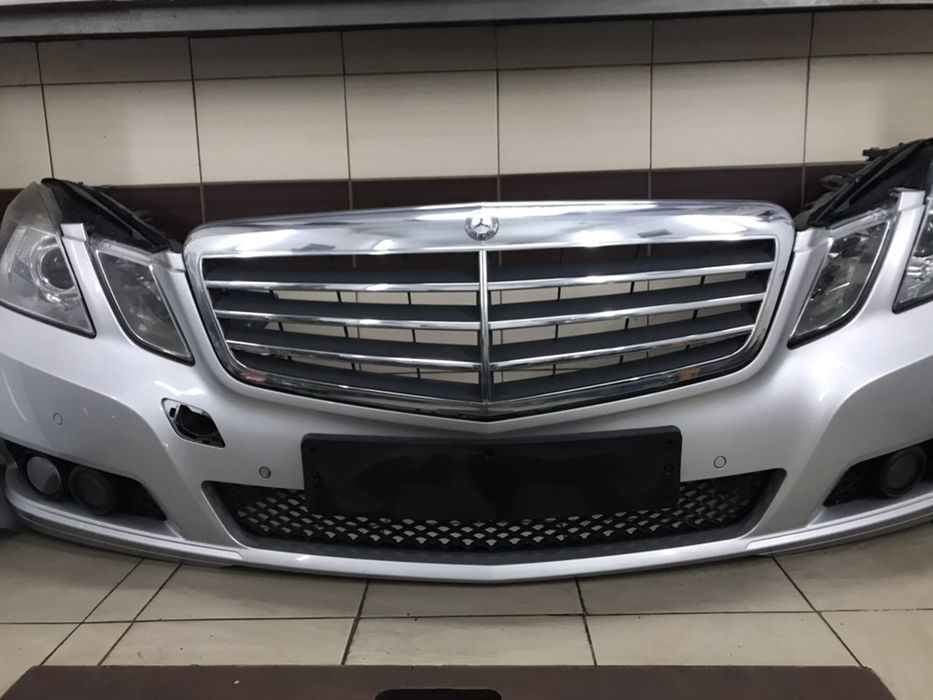 Mercebes w 212  бампер