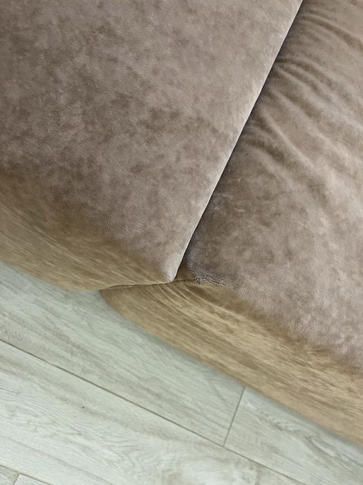 Диван великий…….