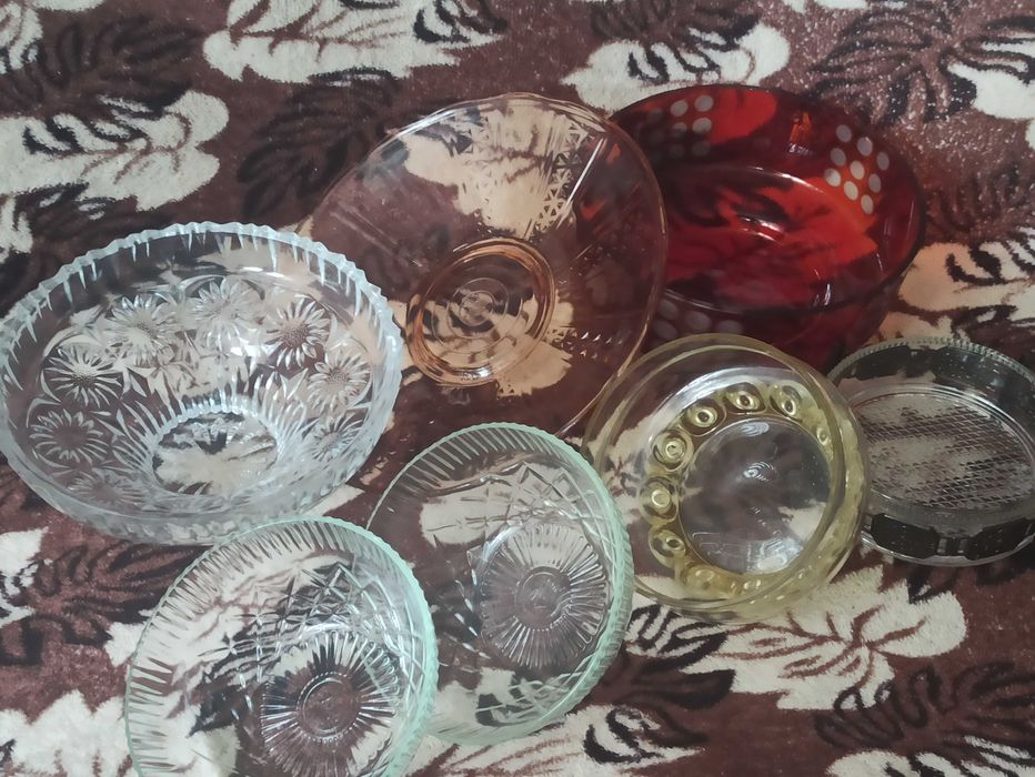 Посуд для цукерок, фруктів, салату (цукерниця, салатник)