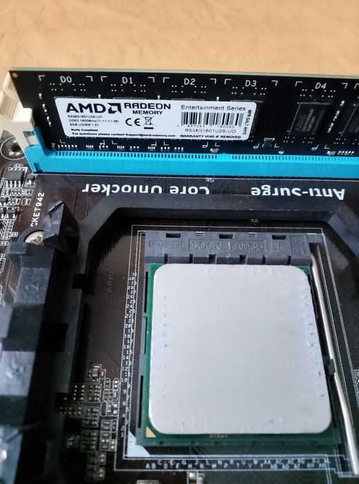 Комплект AM3+ FX 4320 8 Gb ОЗУ. HD 7850 2 Gb