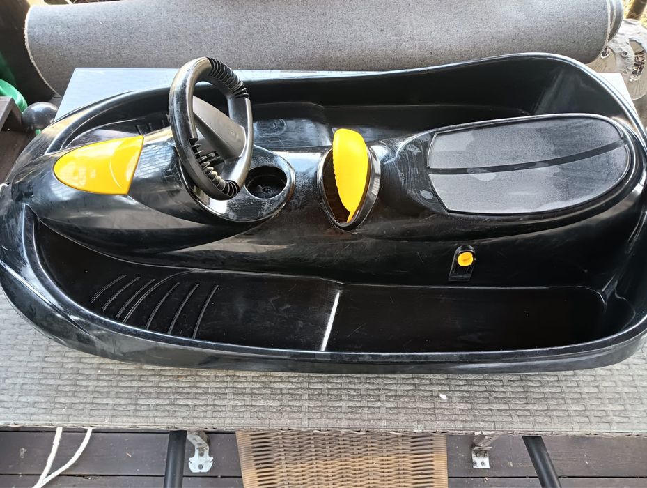 Sanki sprzedam . Pokecam