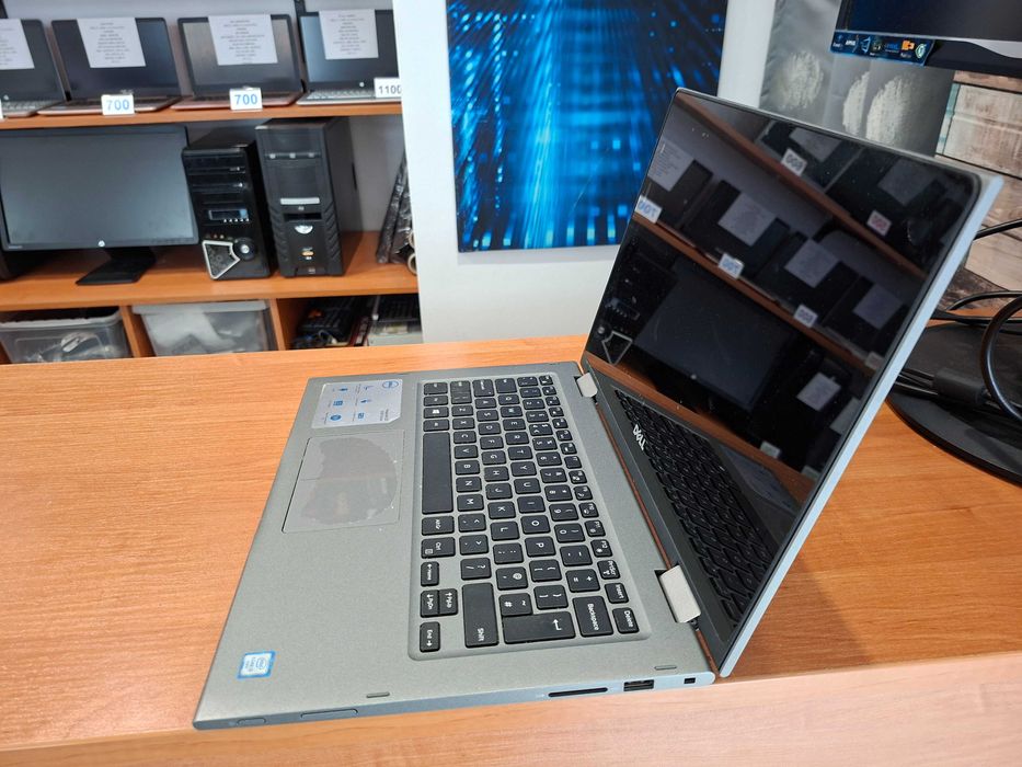 Laptop Dell Dotykowy