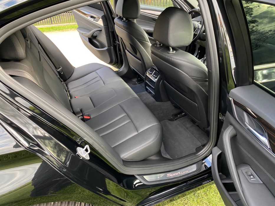 BMW Seria 5 530i Sport Line