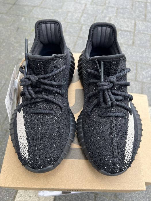 Adidas Yeezy Boost 350 V2 Oreo sneakersy czarne białe 37 1/3