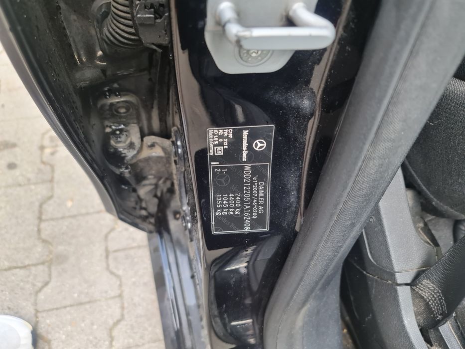 Mercedes Klasa E w212 uszkodzony