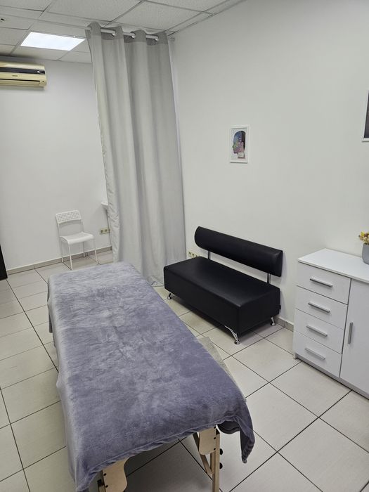 Оренда масажн кабін,  місця манікюр педикюр бровіст лашмейкер. Позняки