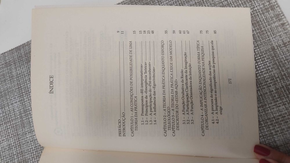 Livro: Ensaio sobre o Desenvolvimento Humano