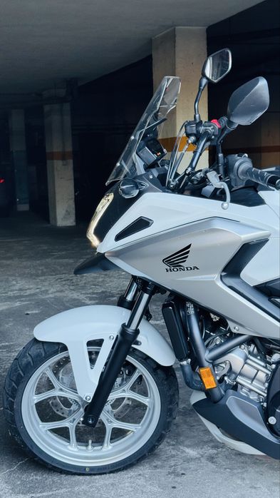 Honda NC750X (2018) – Estado de Nova (1.080 km reais)