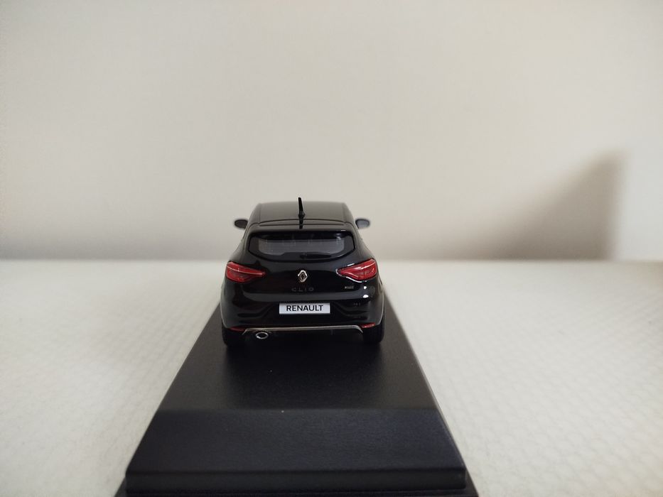 Miniatura Renault Clio RS Line 1/43 Nova
