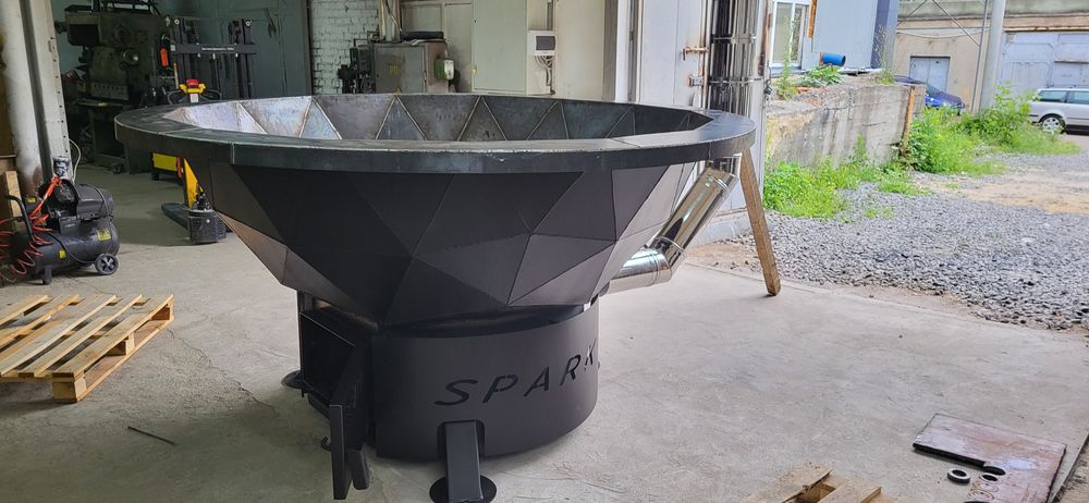 Чан віб 4 до 8 осіб.