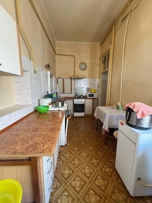 Продам кімнату в комуні на вул. Новосельського / Тираспільська (3-348-987)