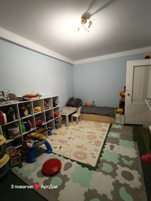 Продам 2-ну квартиру по вул.Євгена Мельникова