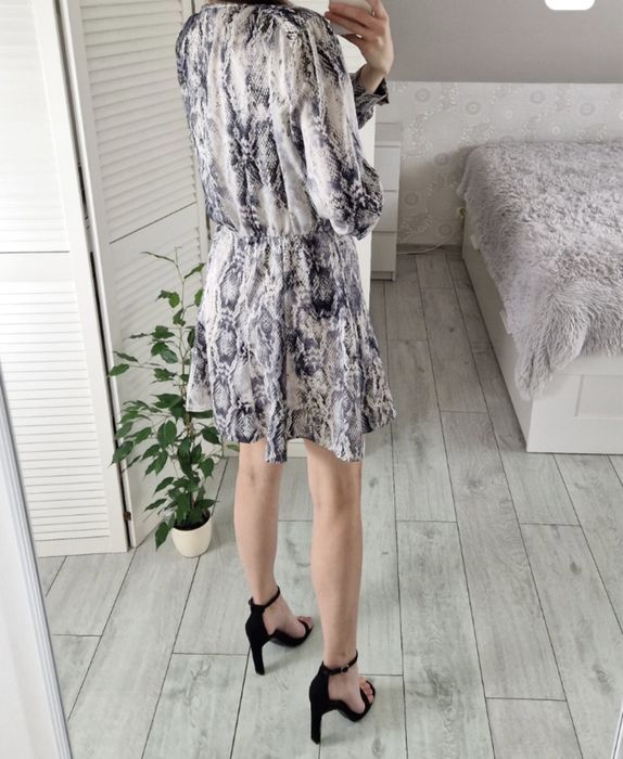 Sukienka skóra węża (M) Zara