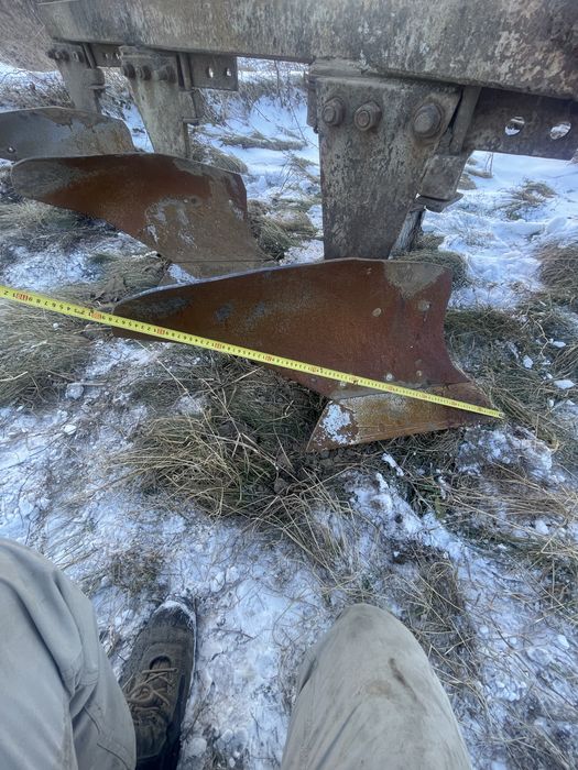 Продам плуг плн 3-35