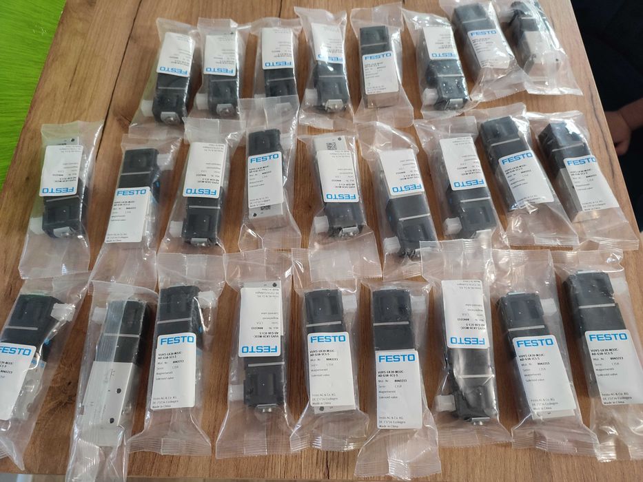 Festo VUVS-LK20-M32C-AD-G18-1C1-S  25szt